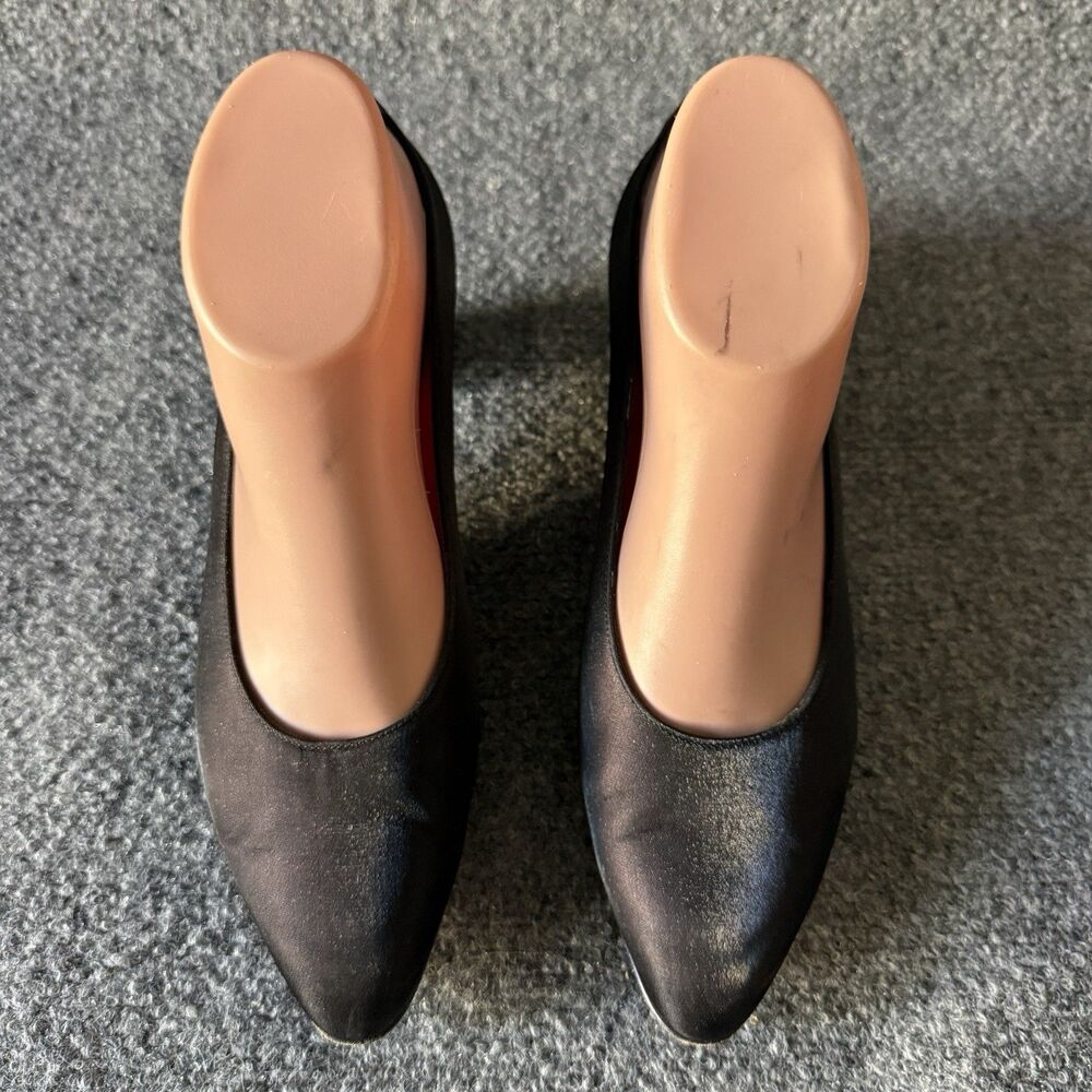 VTG Salvatore Ferragamo Black Pumps Formal Size 7.5 Satin Almond Toe DE 33701